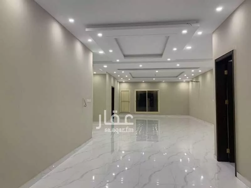 فيلا 12 غرف في طيبة 3