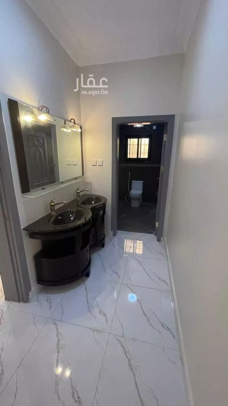 فيلا 12 غرف في طيبة 1