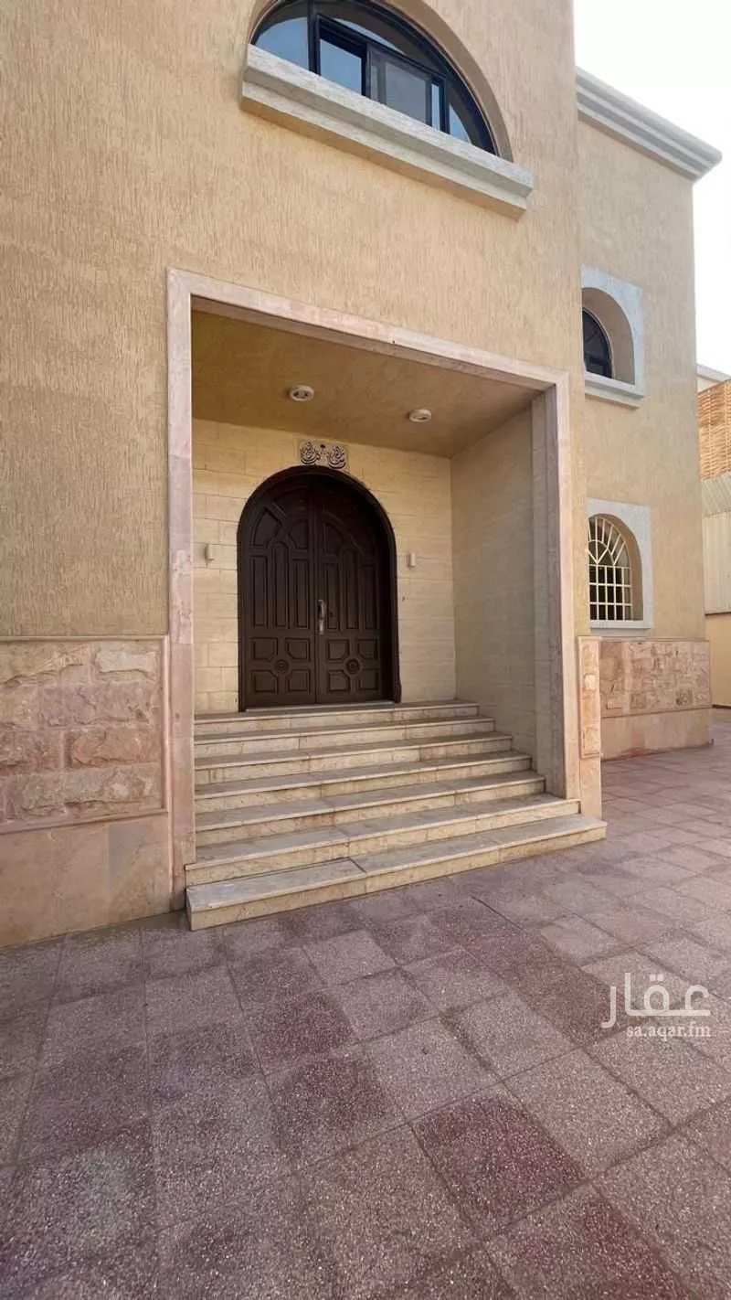 فيلا 12 غرف في طيبة 2