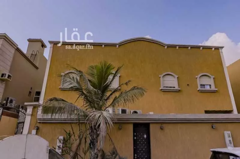 فيلا 9 غرف في طيبة 1