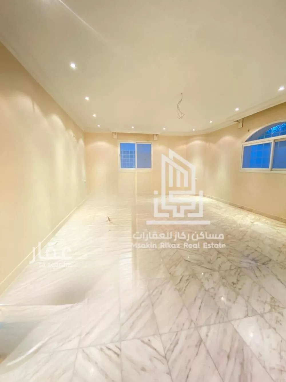 فيلا 14 غرف في الفيحاء 4