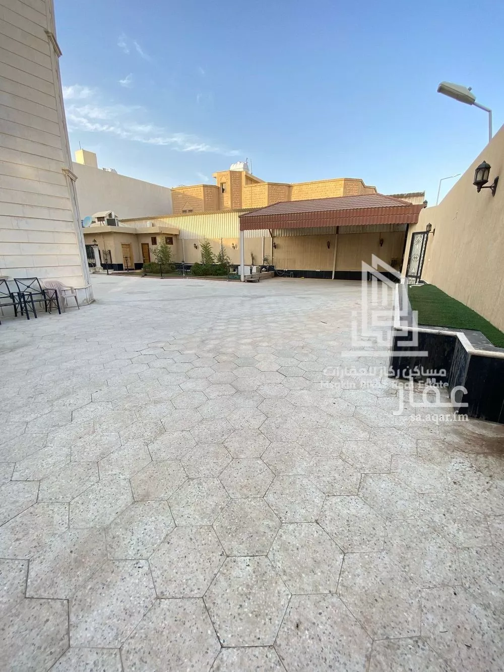 فيلا 13 غرف في الريان 5