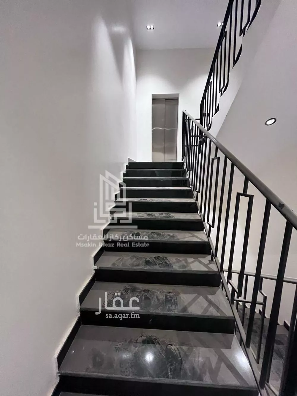 دور 4 غرف في السعادة 4