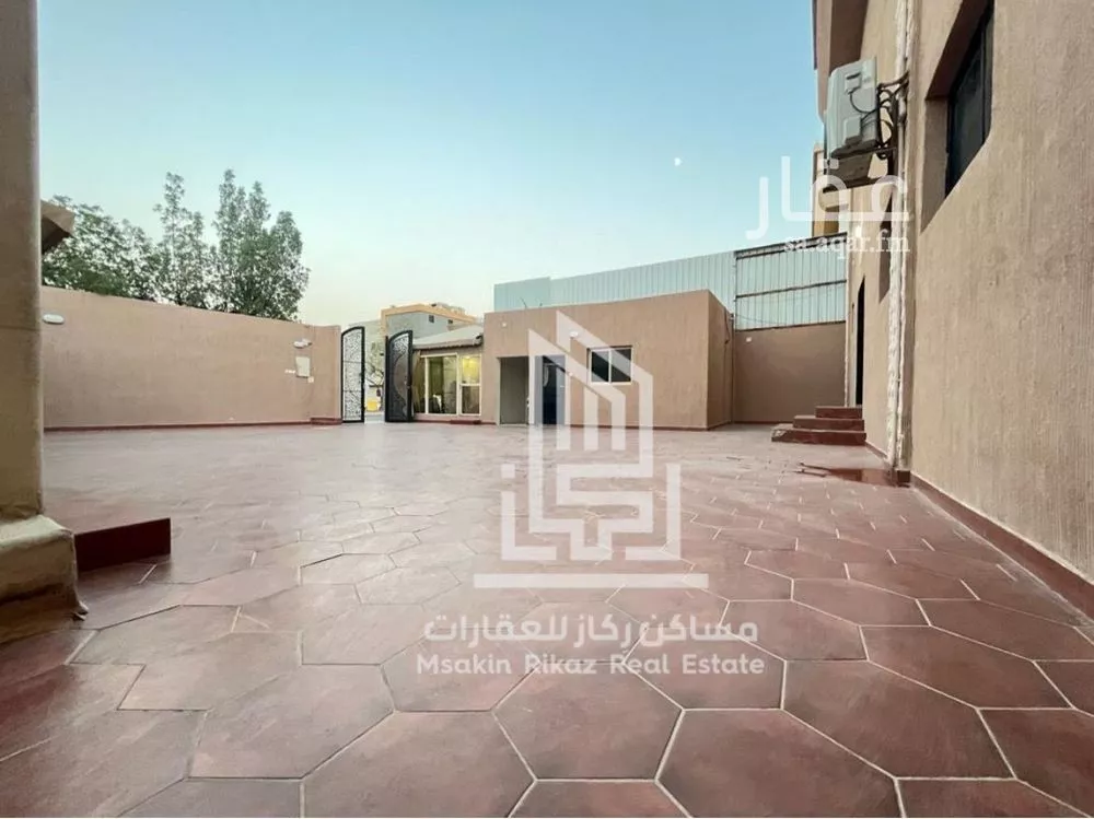 فيلا 11 غرف في الفيحاء 5