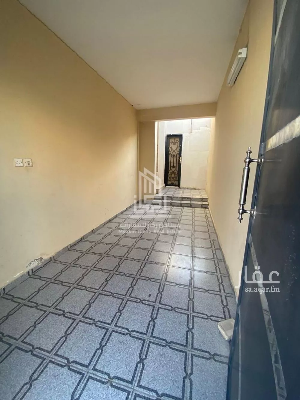 3 bedroom floor in Al Fayha 2