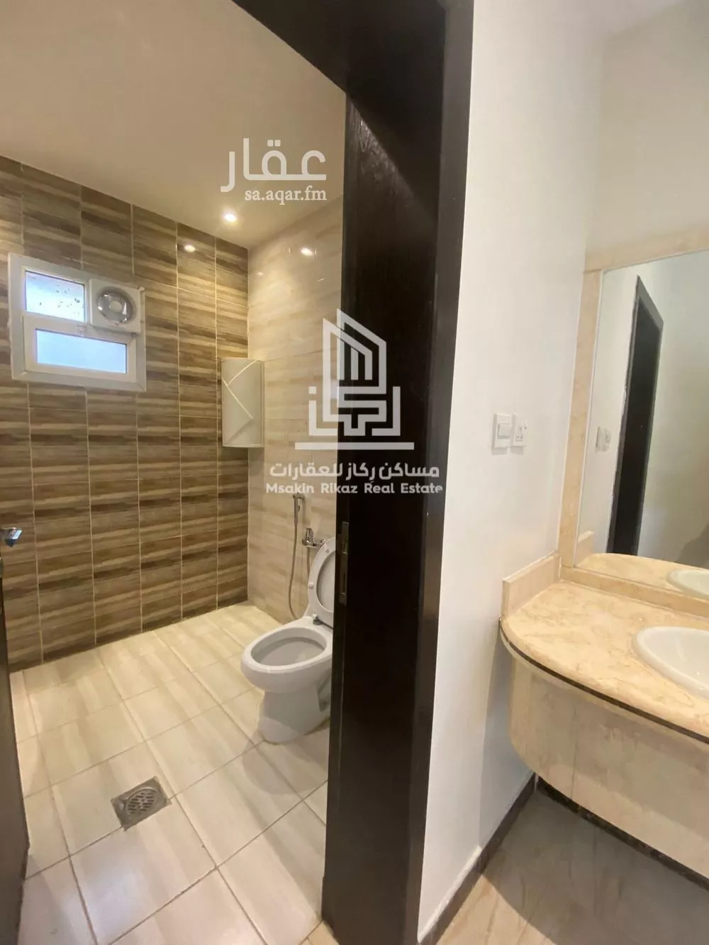 دور 3 غرف في السعادة 4