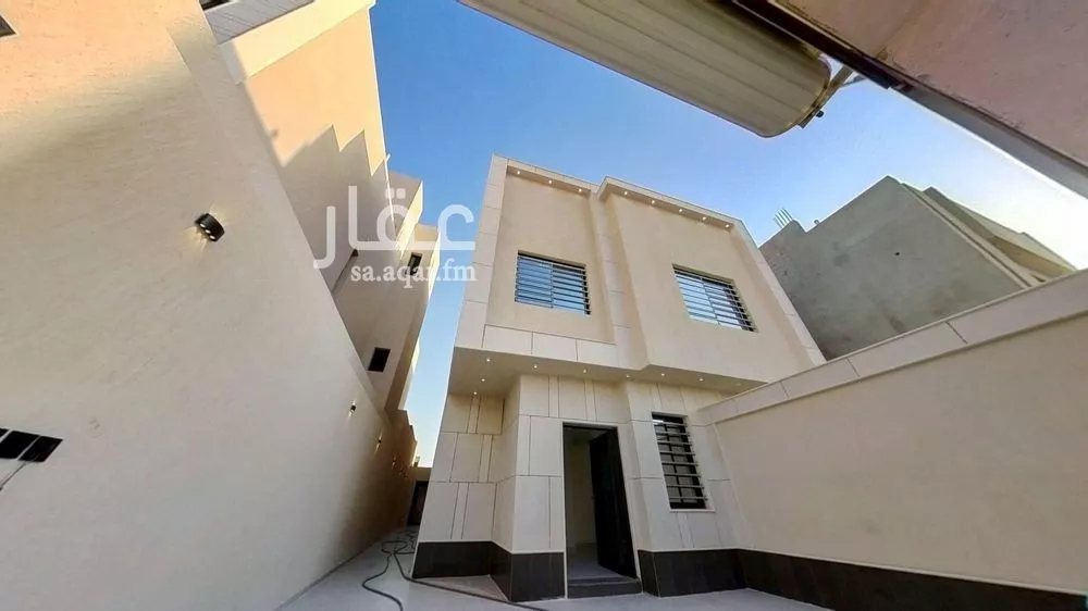 دور 4 غرف في الشرق 5