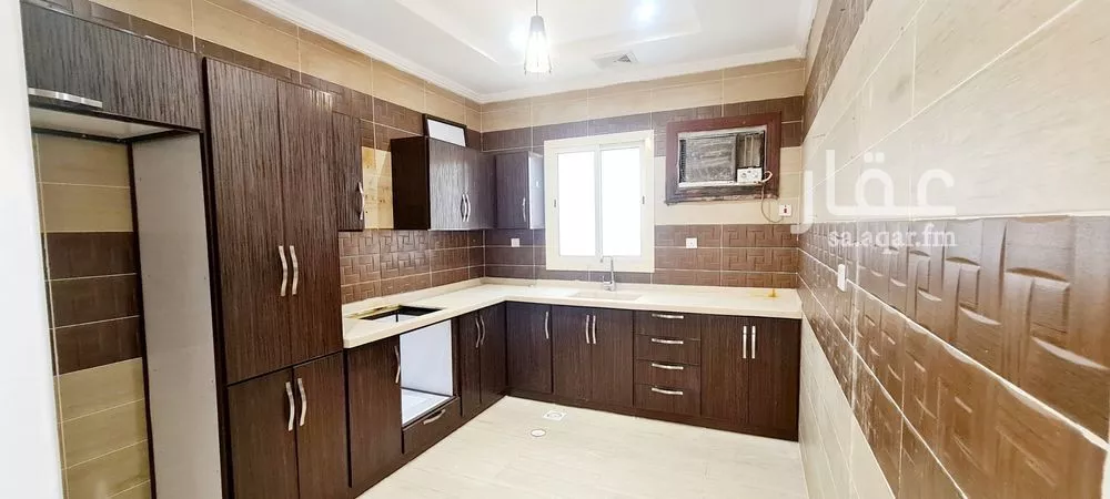 4 bedroom apartment in Al Rawdah, Jeddah 5
