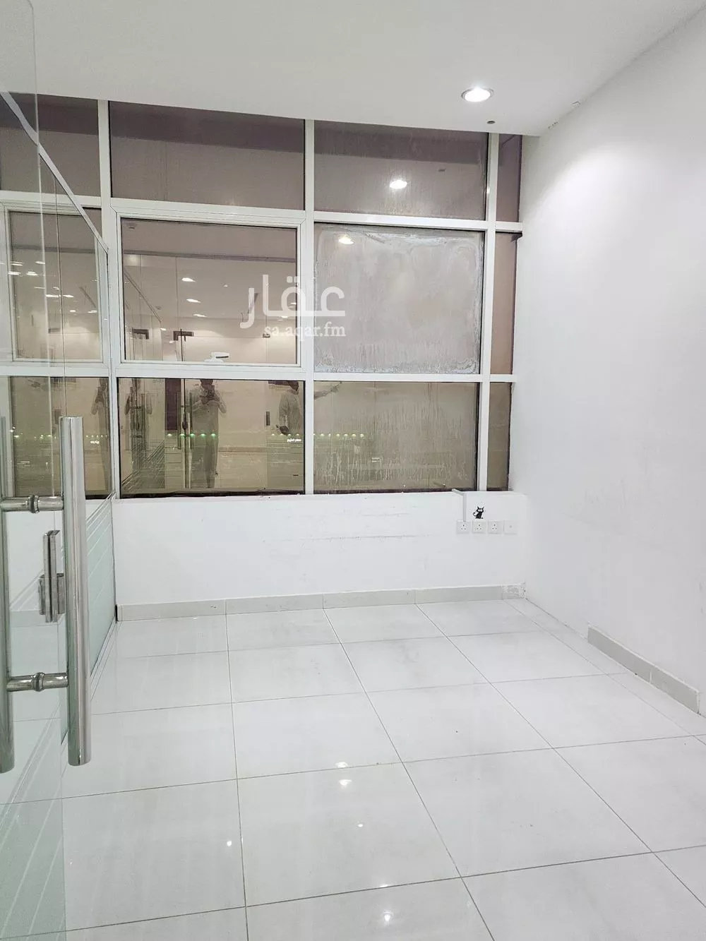 900 sqm office in Al Qairawan 4