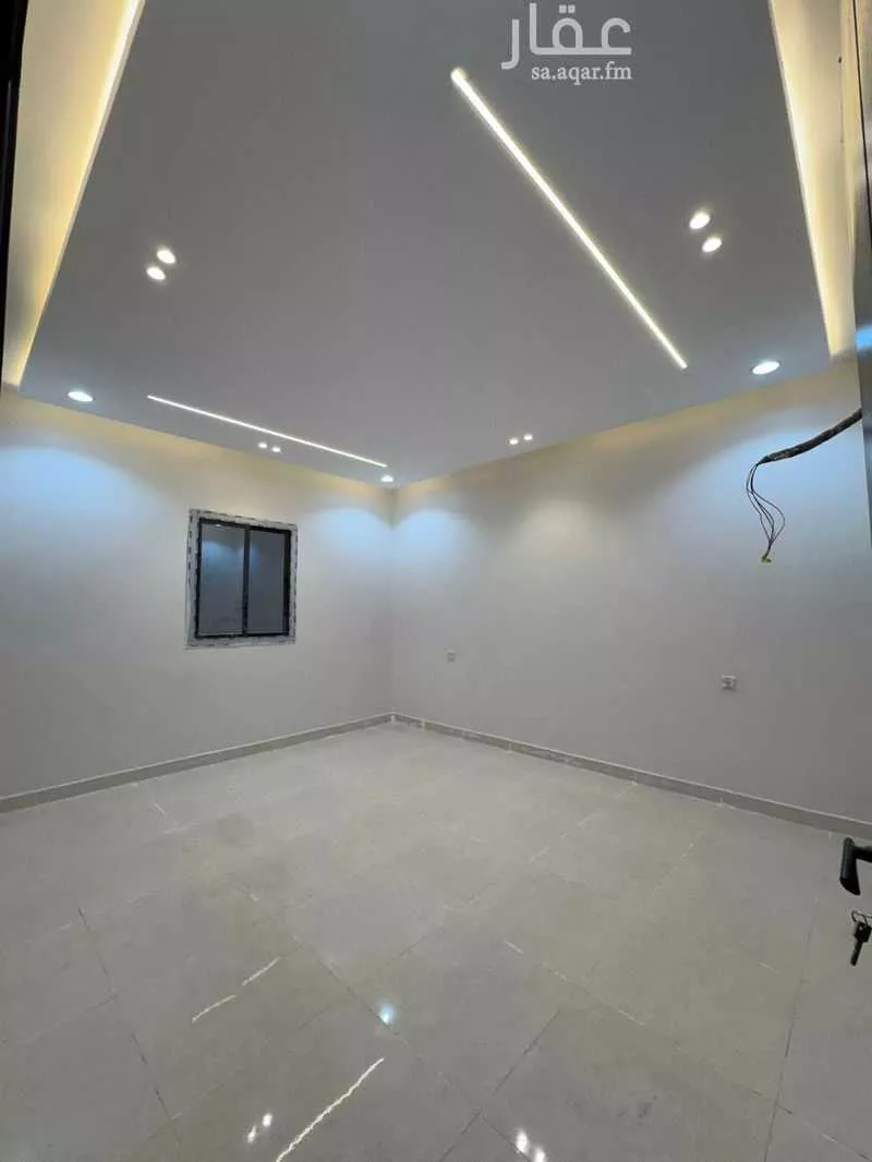 عمارة 371 م² في العكيشية 5