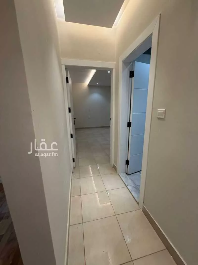 عمارة 438 م² في الضباط 4