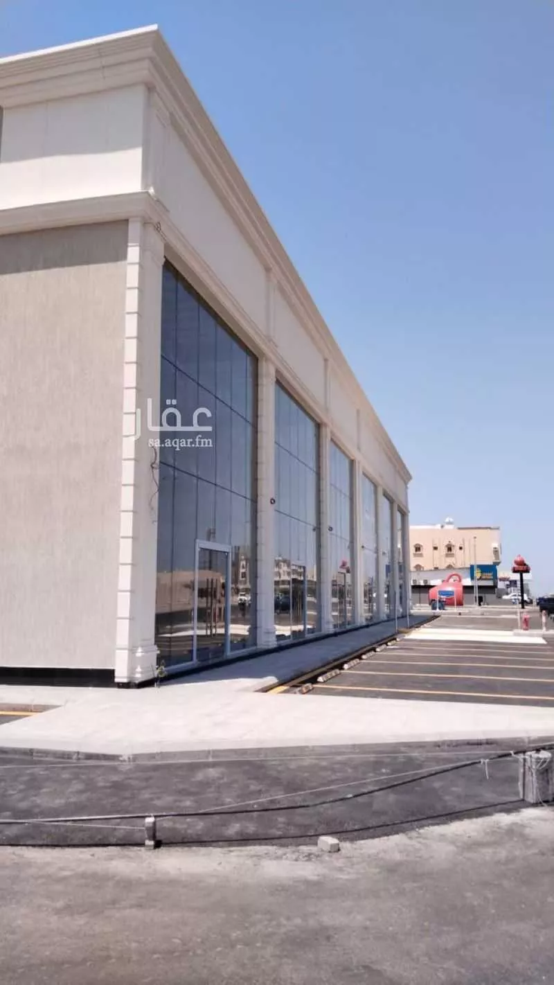 محل 1787 م² في الشراع 5