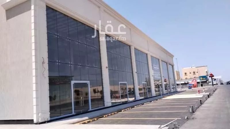 محل 1787 م² في الشراع 4