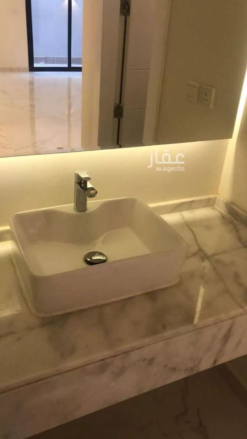 3 bedroom apartment in Irqah 3