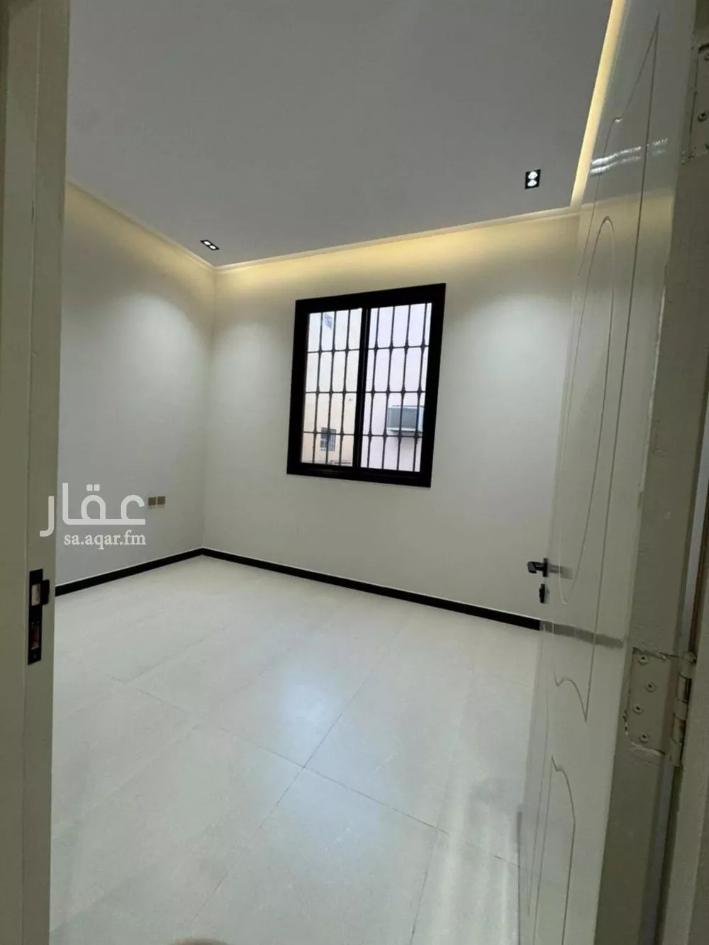 دور 3 غرف في السعادة 3