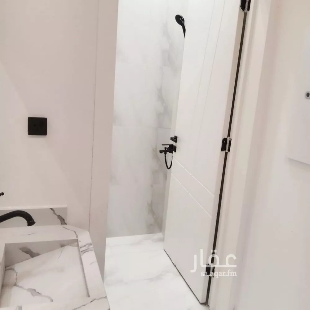 3 bedroom apartment in Al Zahrah, Riyadh 5