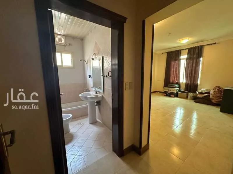 8 bedroom villa in Ash Shati Al Gharbi, Eastern Province 5