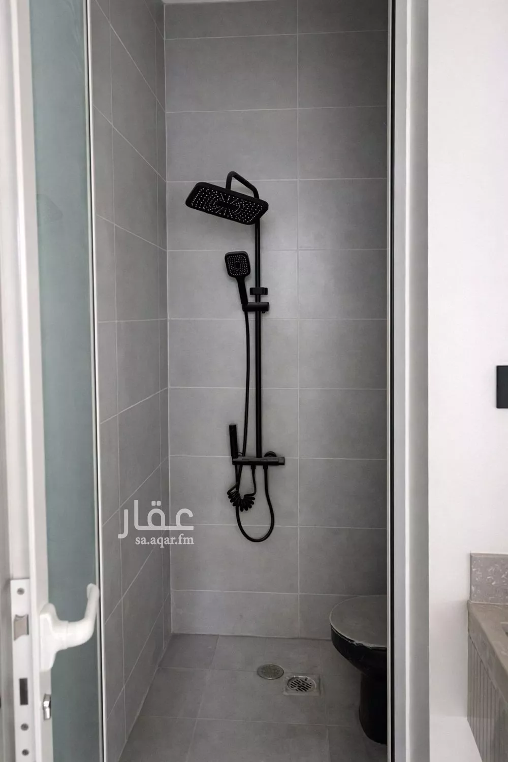 شقة 5 غرف في الحمرا 4