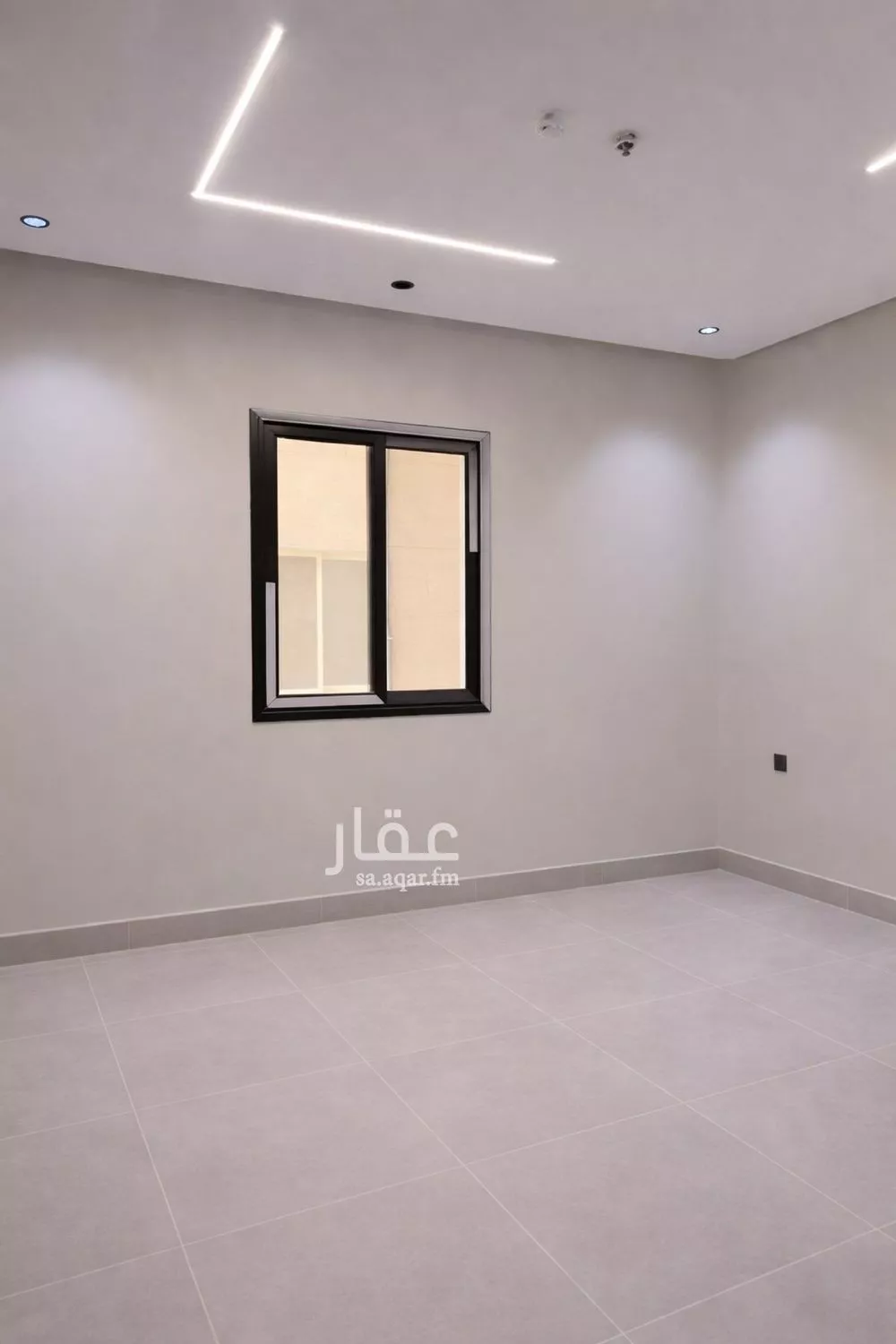 شقة 5 غرف في الحمرا 2