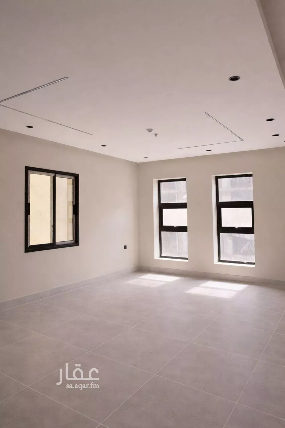 شقة 5 غرف في الحمرا 4