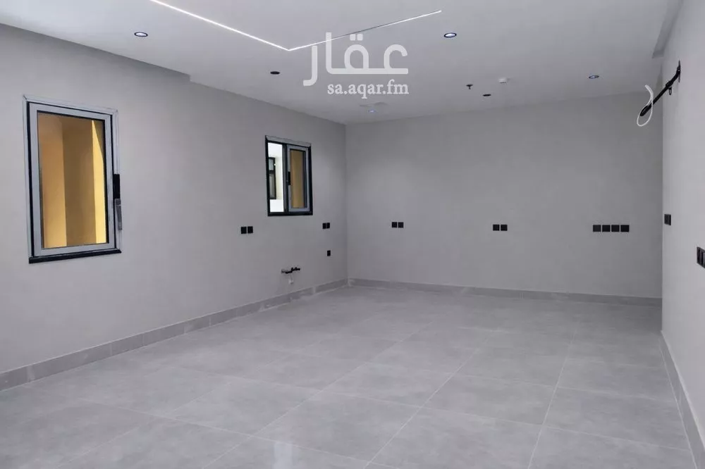 شقة 5 غرف في الحمرا 2