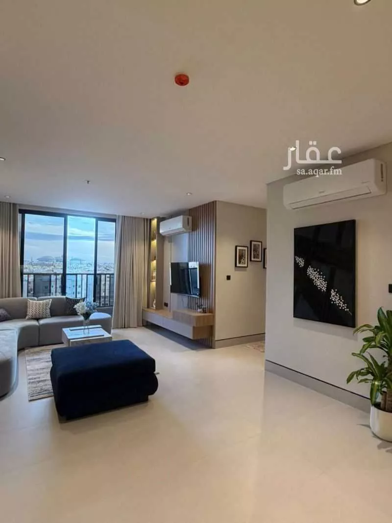 5 bedroom apartment in Al Qusur 2