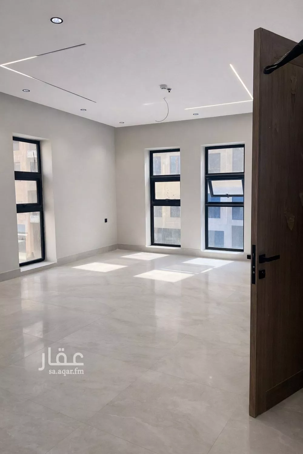 شقة 4 غرف في الحمرا 4