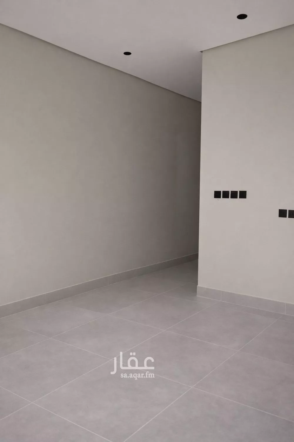 شقة 4 غرف في الحمرا 3