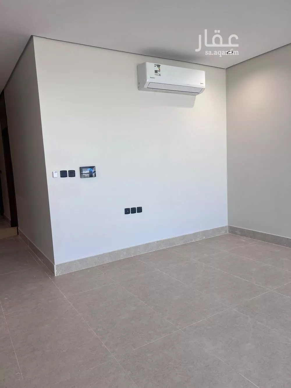 4 bedroom apartment in Al Hamra, Eastern Province 9