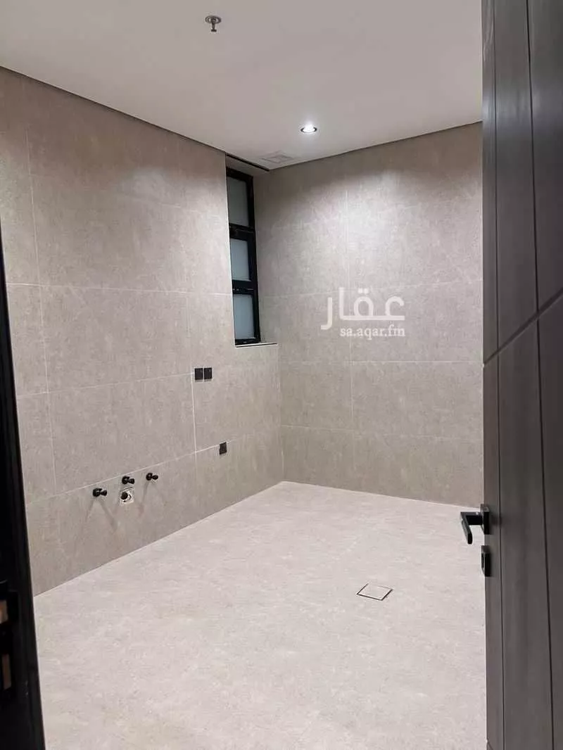 5 bedroom apartment in Ash Shulah, Eastern Province 5