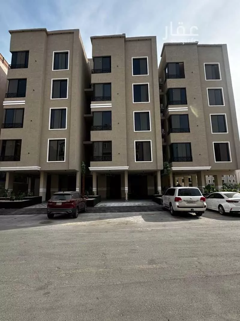 شقة 5 غرف في الحمرا 4