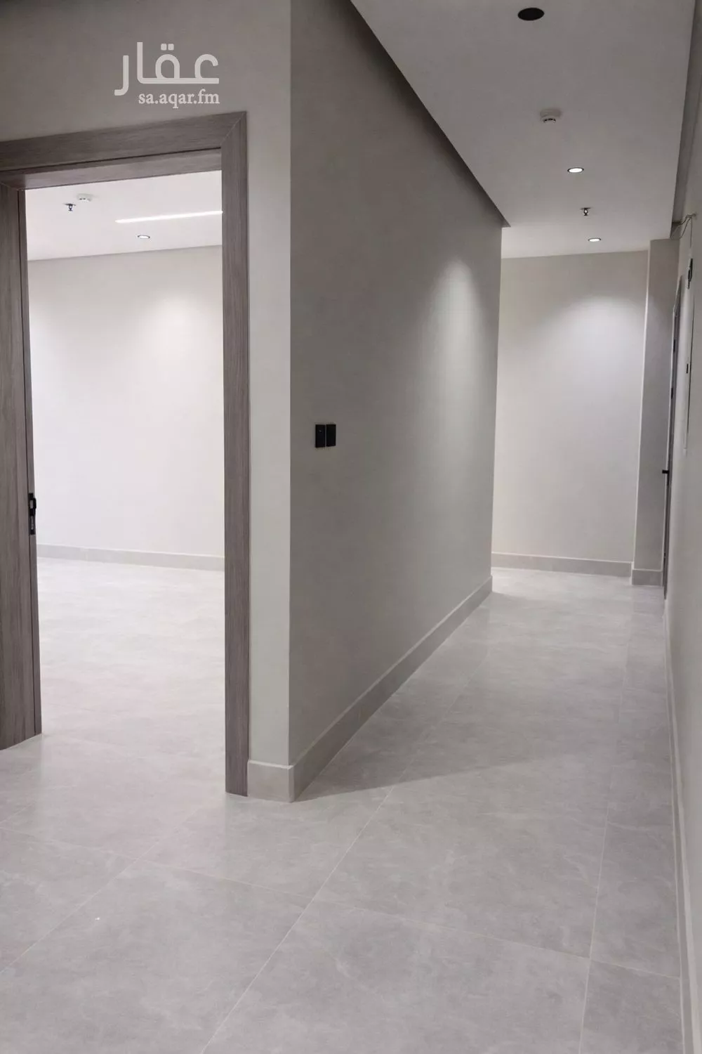 شقة 4 غرف في الحمرا 5