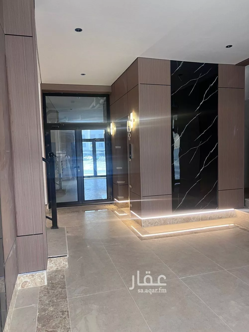 شقة 5 غرف في الحمرا 2