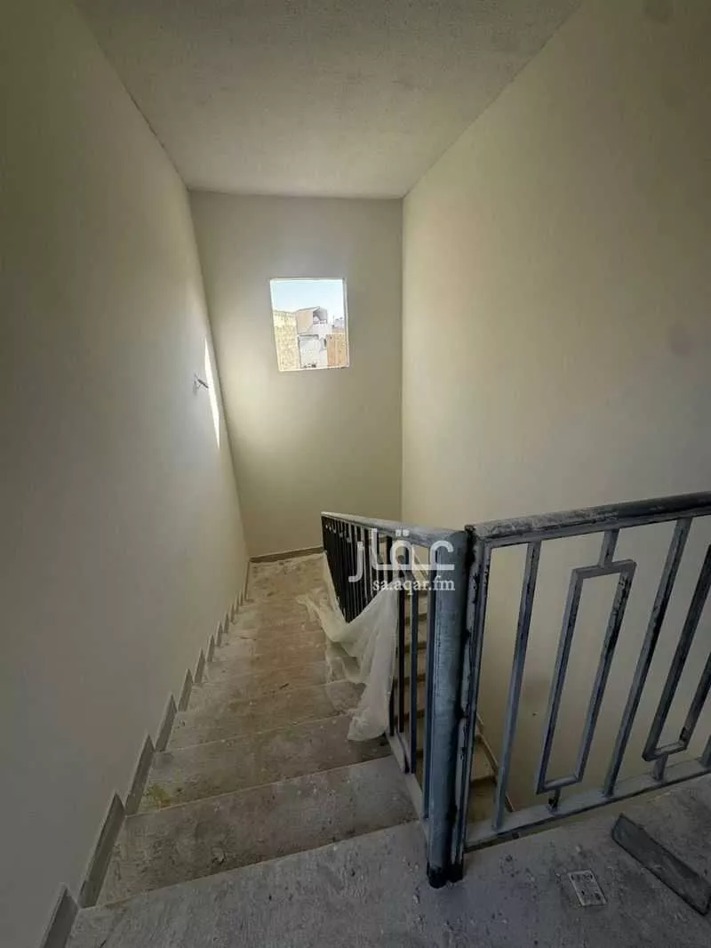 عمارة 114 م² في الشميسي 5