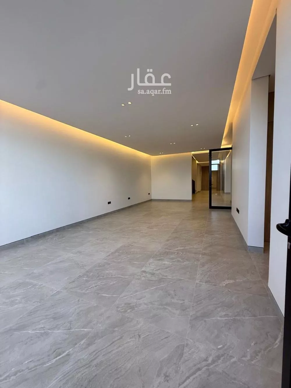 فيلا 5 غرف في النرجس 3