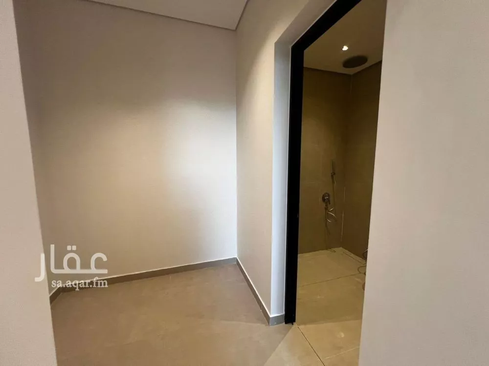 دور 3 غرف في العارض 3