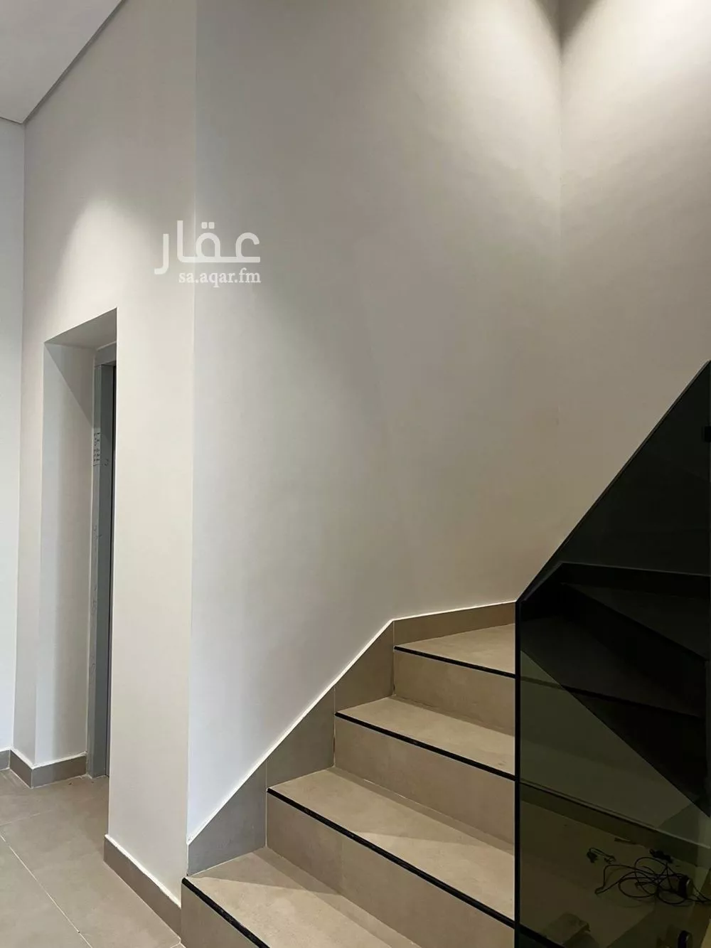 دور 3 غرف في العارض 2