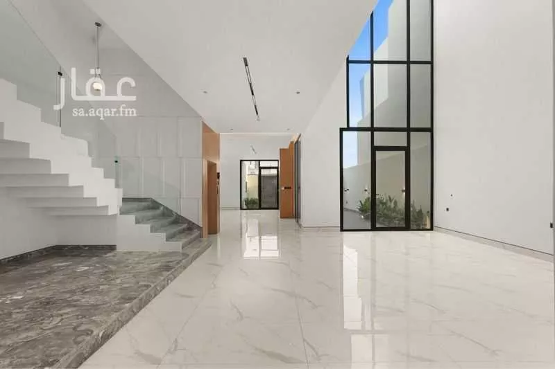 فيلا 5 غرف في النرجس 4