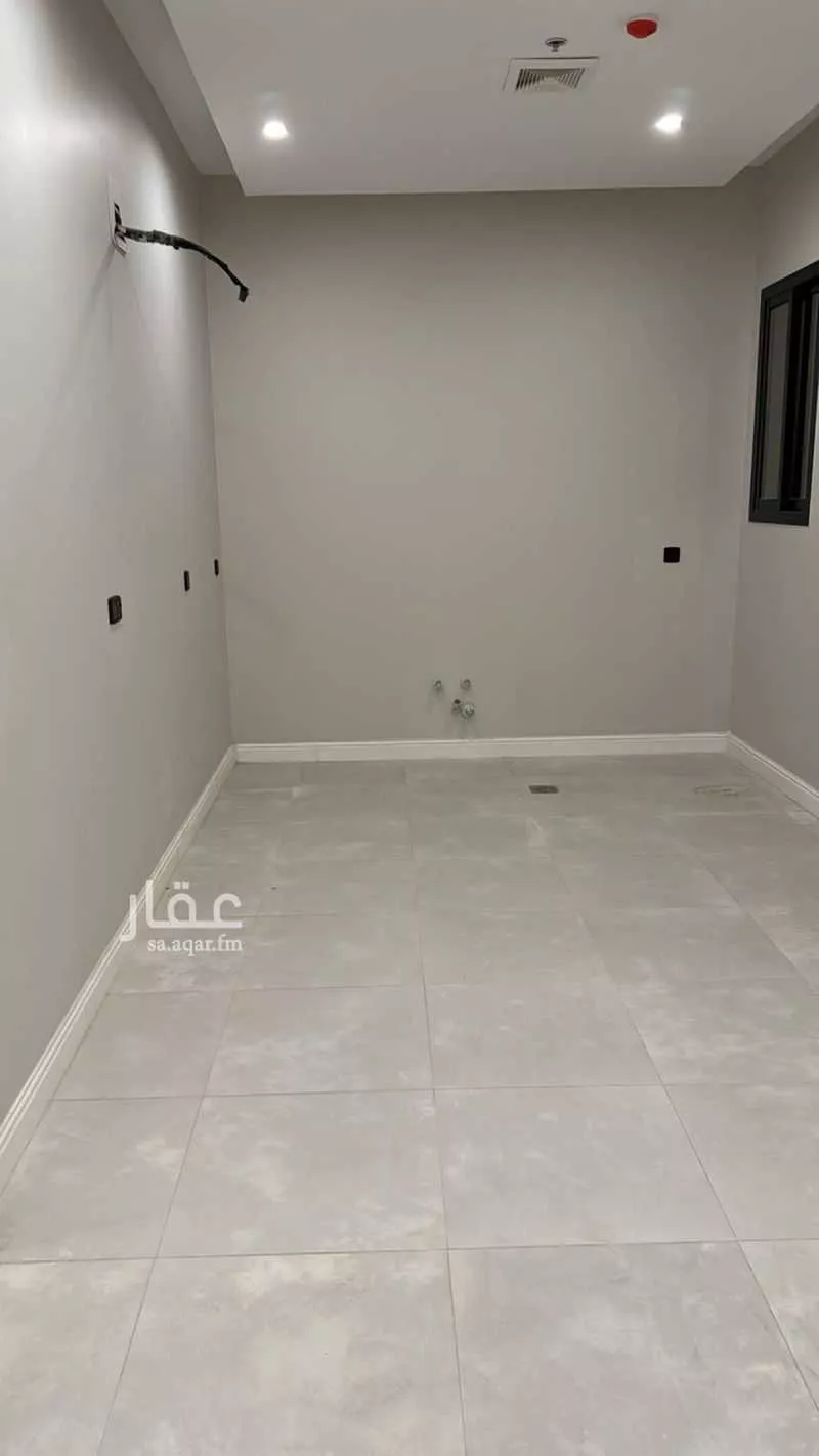 شقة 4 غرف في الرمال 4