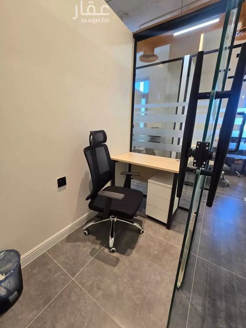 مكتب 5000 م² في الدريهمية 4