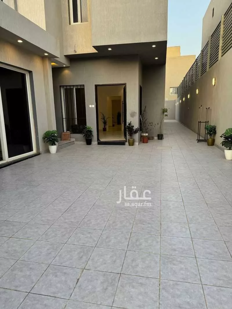 فيلا 7 غرف في عكاظ 5