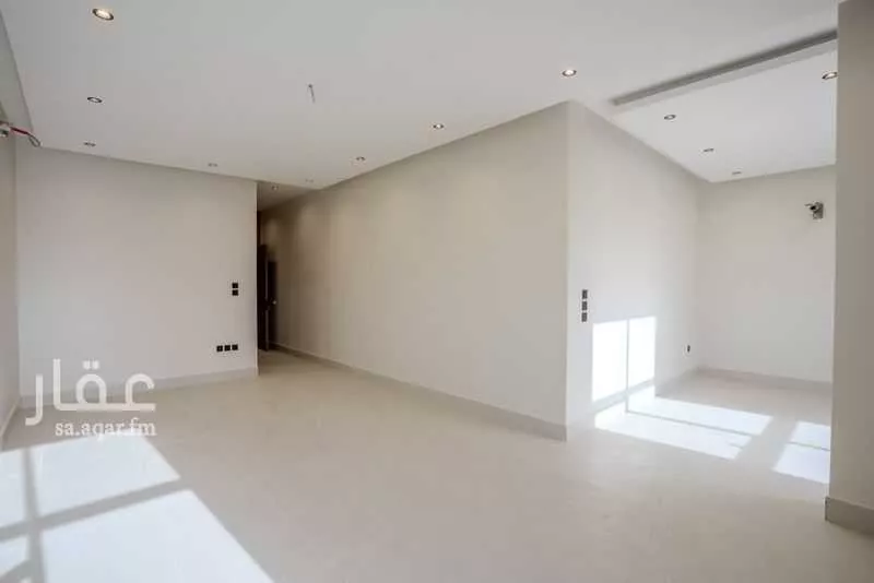 5 bedroom villa in Ash Shulah 3