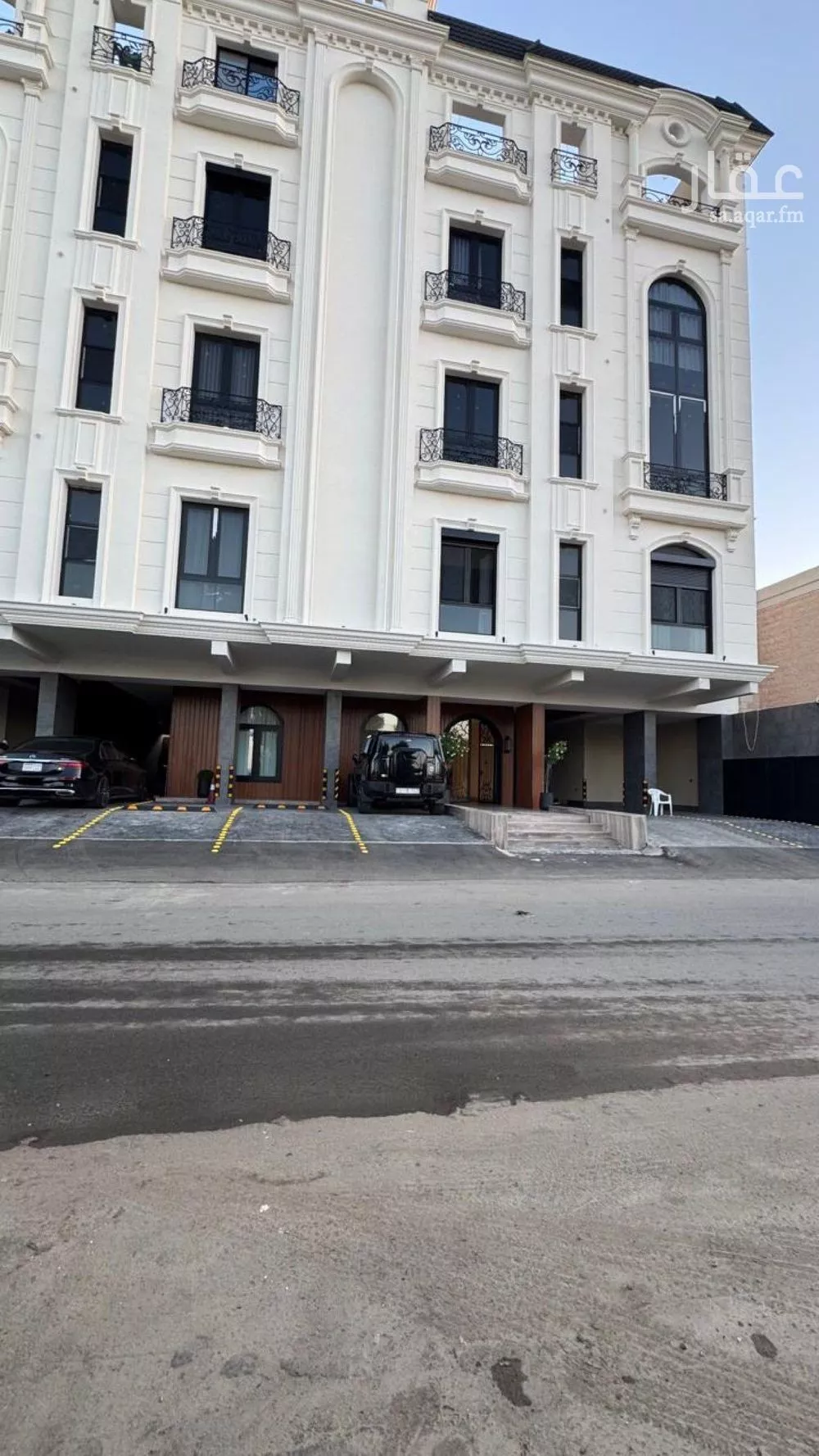 3 bedroom apartment in Jeddah 4