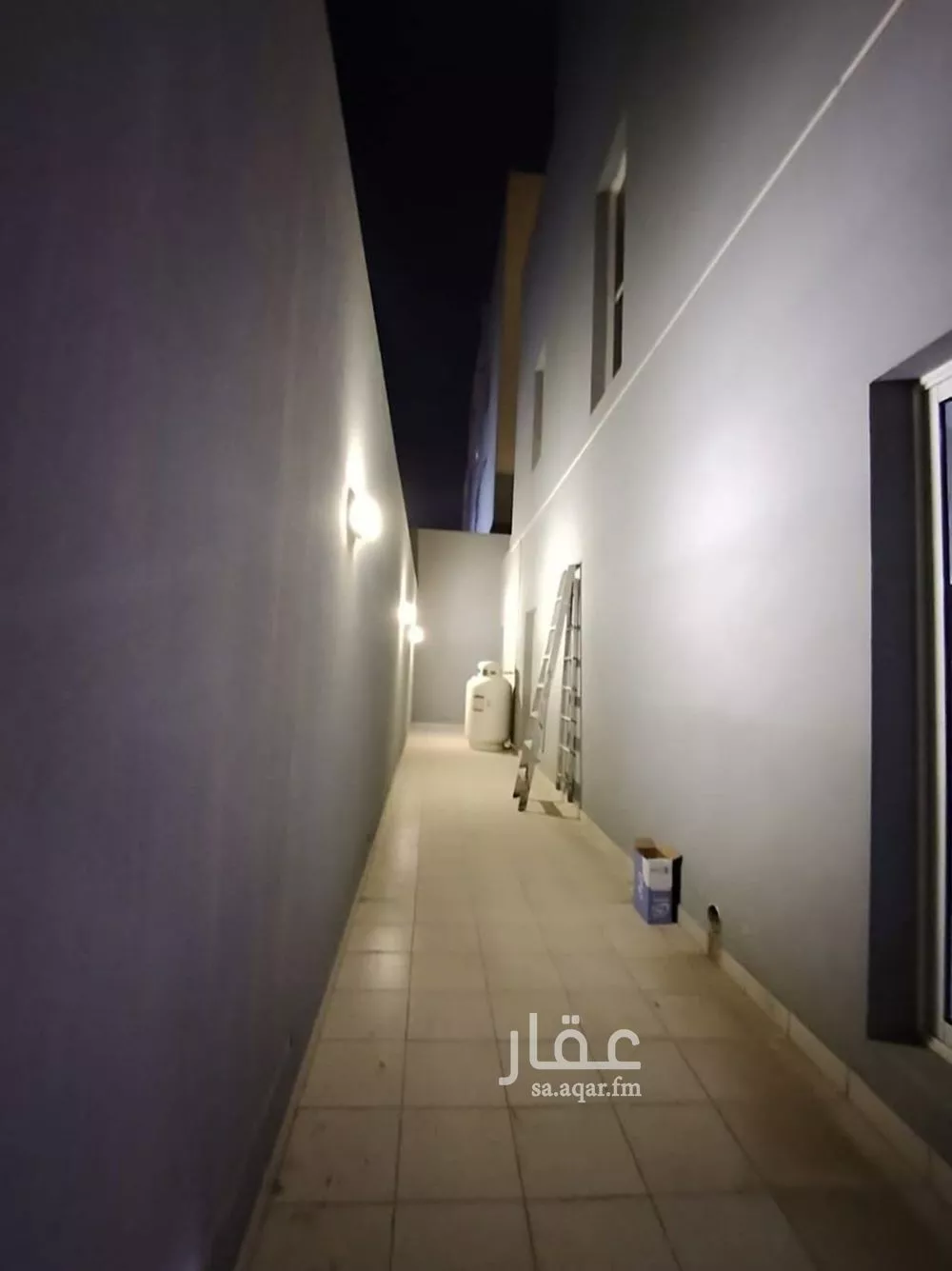 فيلا 8 غرف في النرجس 4