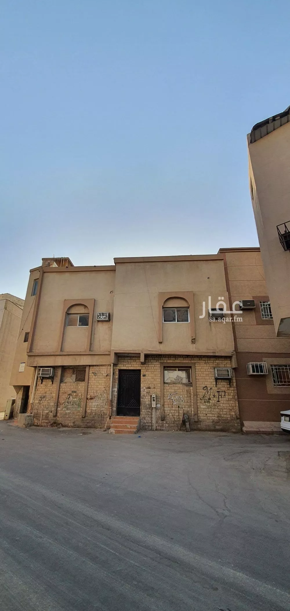 عمارة 135 م² في الشميسي 4