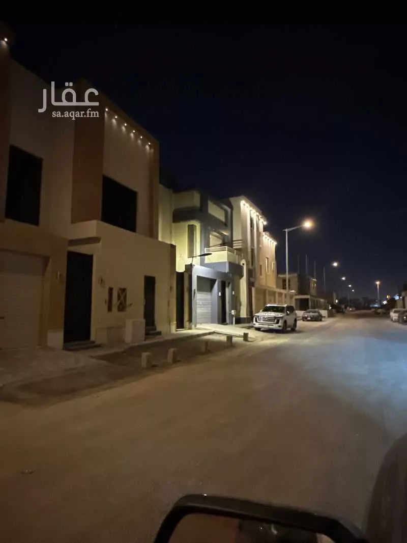 فيلا 8 غرف في القادسية 5