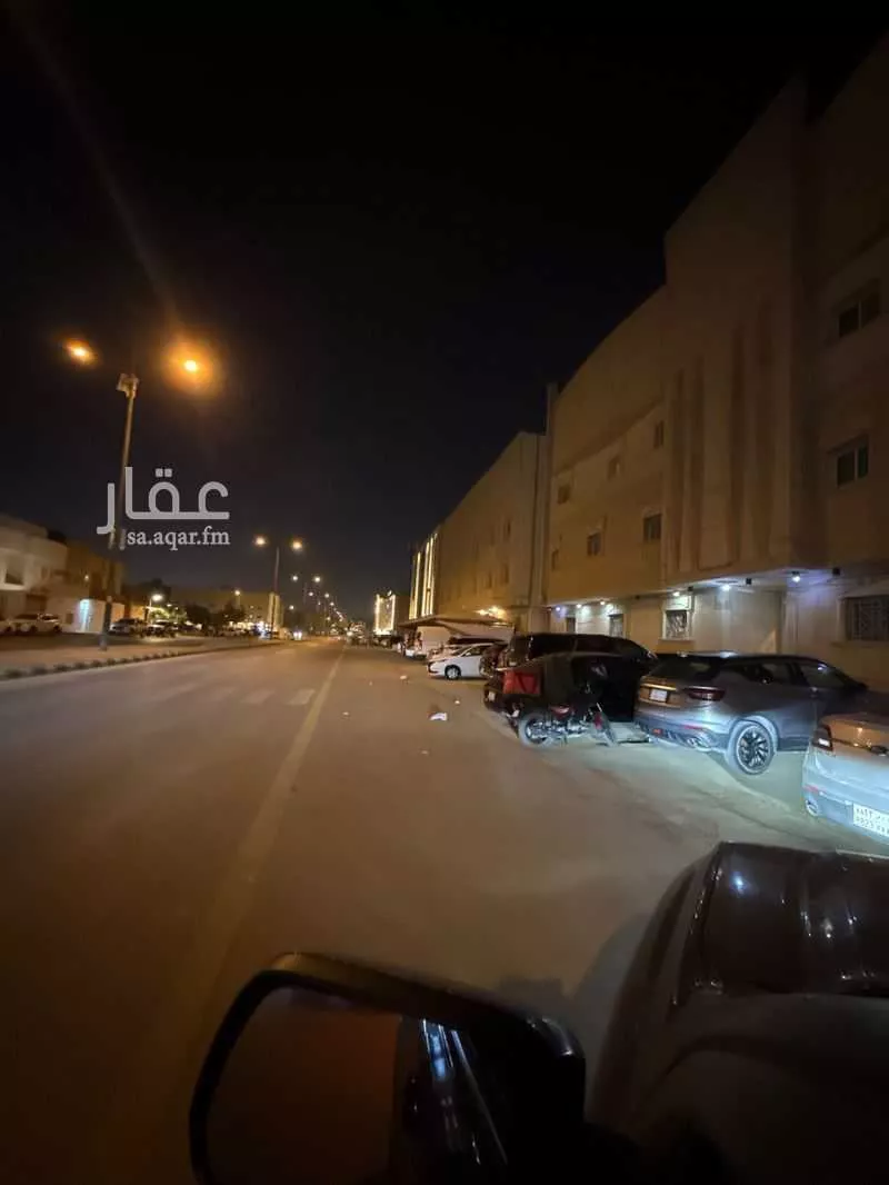 عمارة 812 م² في الملقا 3