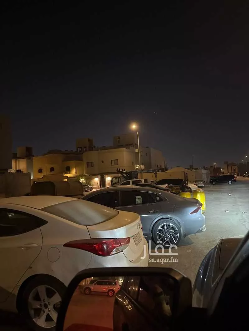 أرض 768 م² في العارض 3