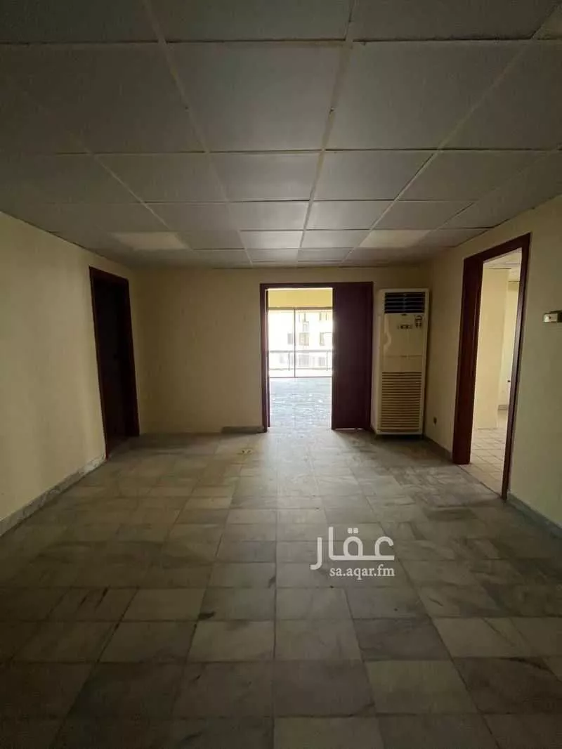 1400 sqm building in Al Sharafiyah 3