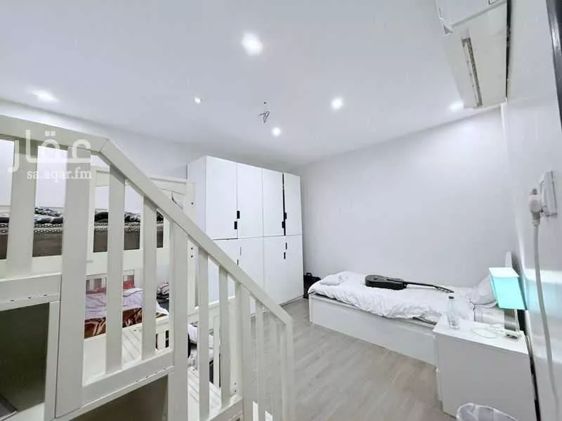 شقة 8 غرف في الشعلة 3